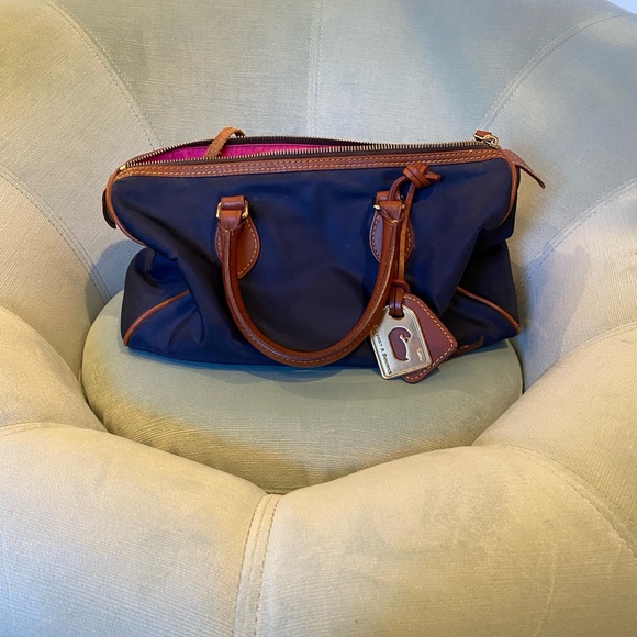 Authentic 2000s Dooney & Burke Doctor Bag - Picture 1 of 5